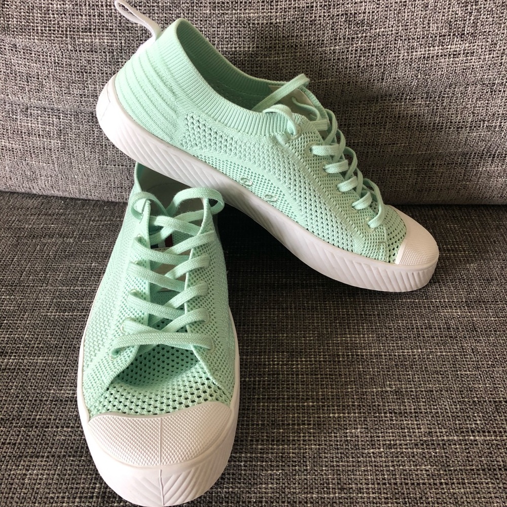 Women’s Palladium Shoes Size 8 1/2